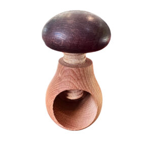 Dziadek do orzechów drewniany grzybek